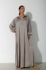 Photo Long dress in beige and mauve satin