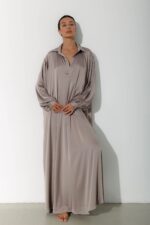 Photo Long dress in beige and mauve satin